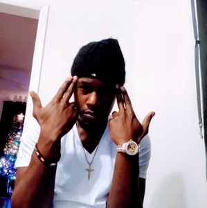 Meet your Posher, Devonte